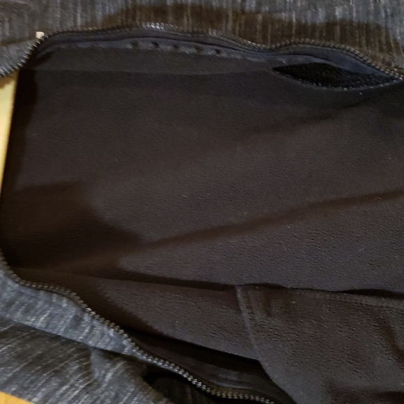 5/$25 Joe's Jeans Boy's Gray Zippered Fleece - Picture 6 of 7